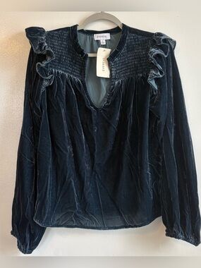 Evereve Yana Blue Velvet Smocked Ruffle V-Neck Long Sleeve Top Women’s L